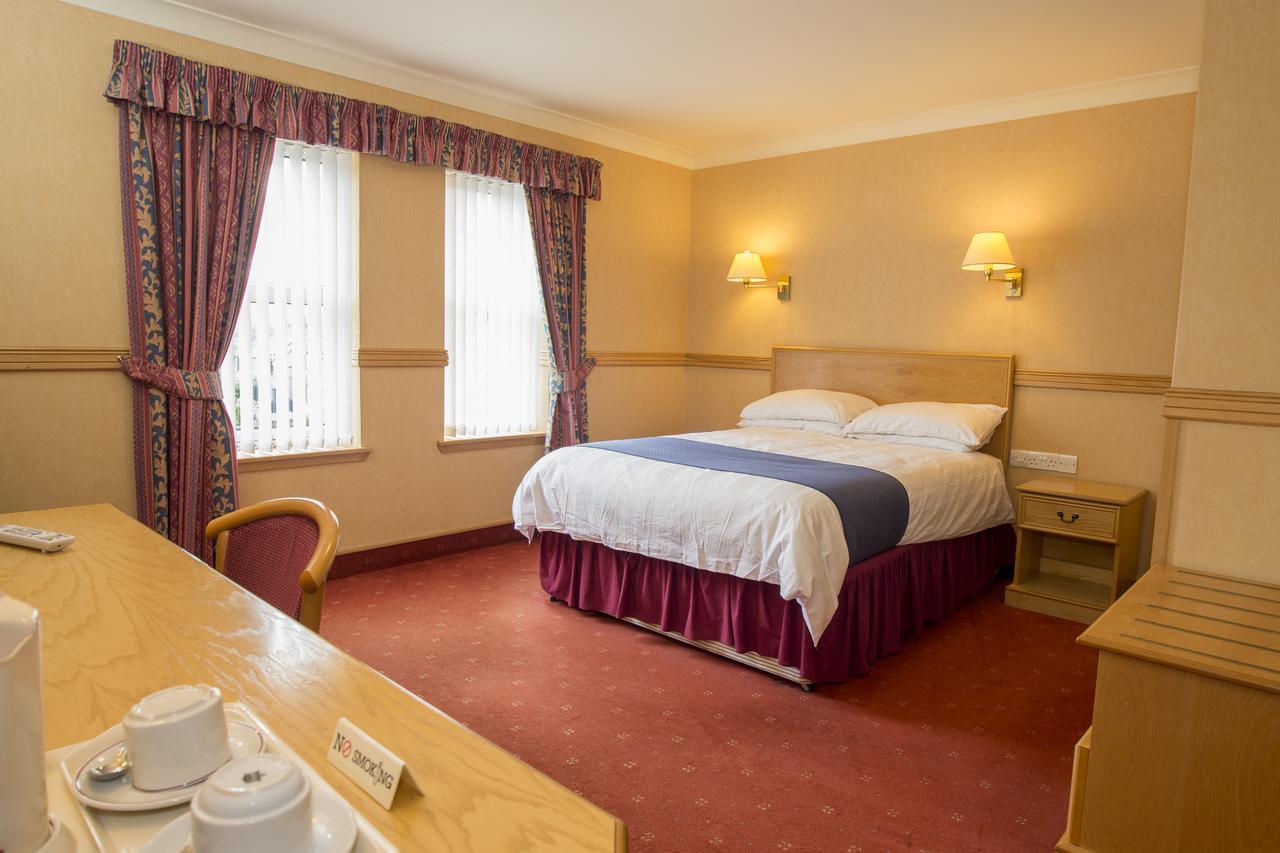 Station Hotel Ellon Exterior photo